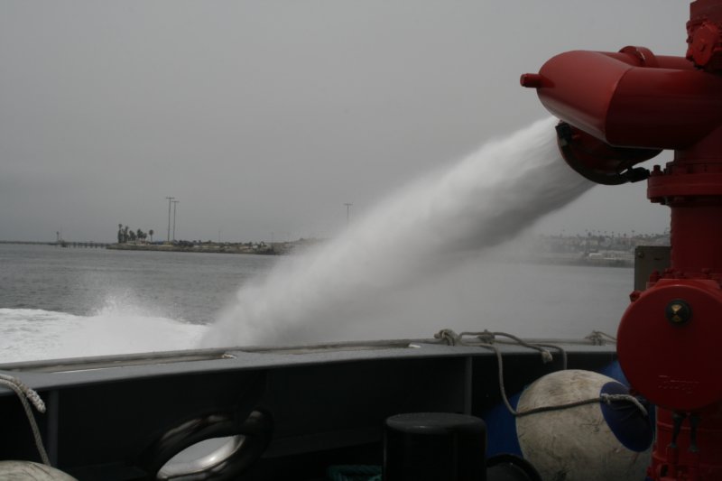 fireboatdemonstrationsanpedromaritimemuseumandlunch23.jpg