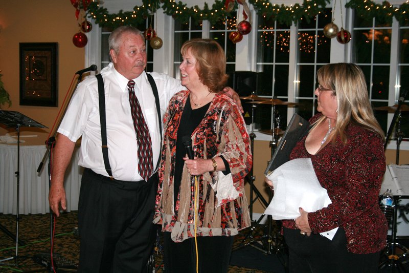 chapterholidayparty201163.jpg