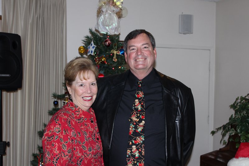 chapterholidayparty201214.jpg